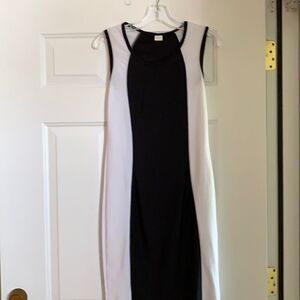 Size medium sleeveless dress